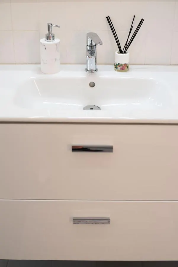 Hostel By Cathedral Rooms Barcelona Spain